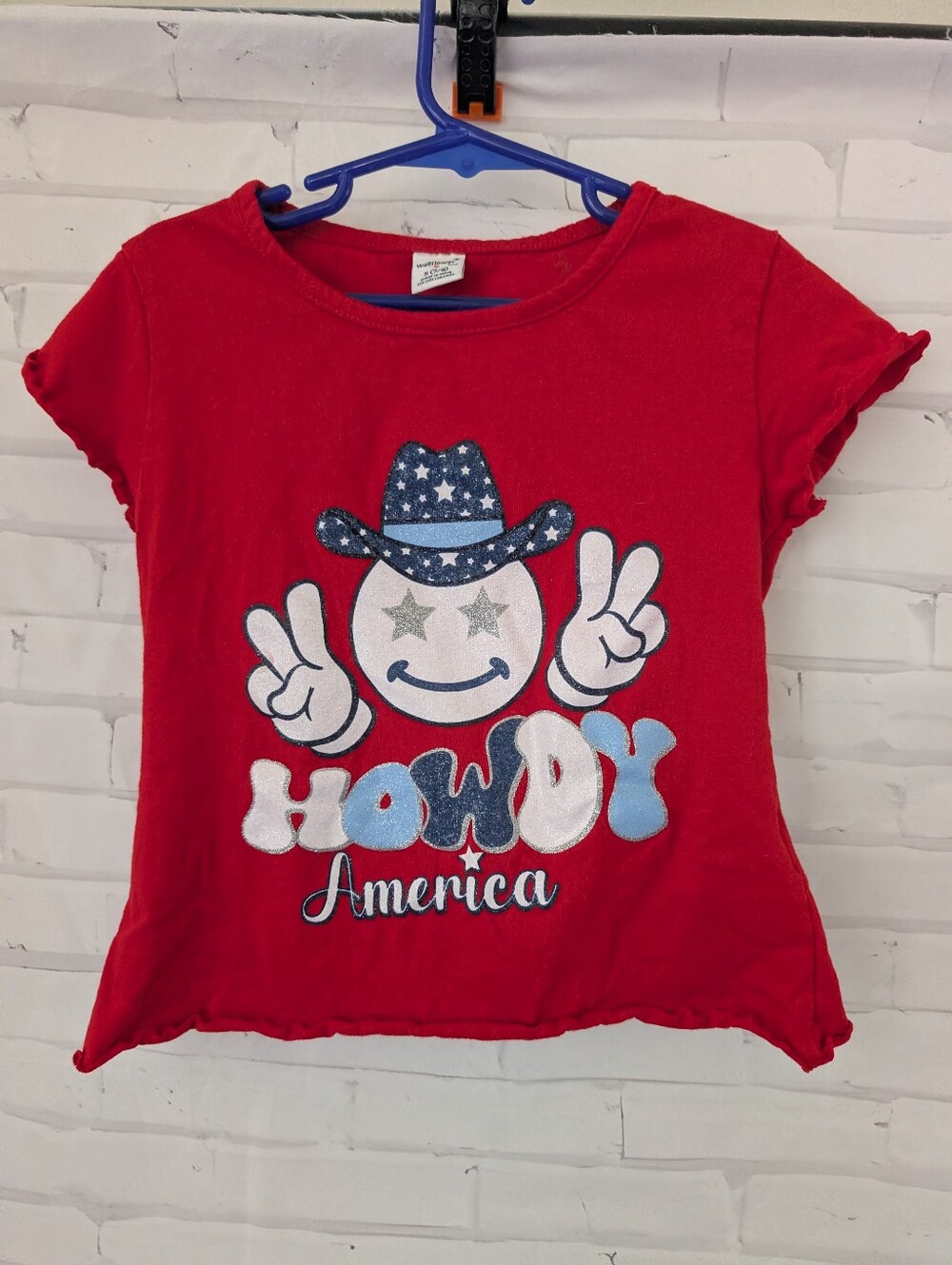 Wallflower Red Graphic 'Howdy America' Tee with Blue & White Accents